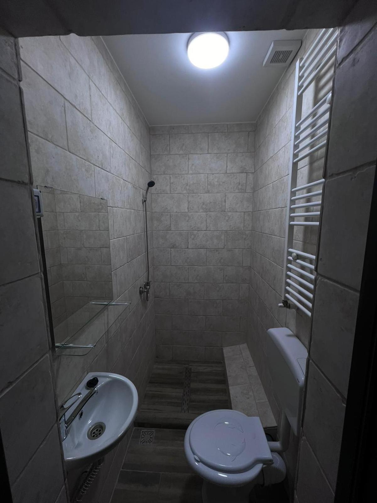 Casa Privata Airport Bucharest Therme Bucharest Balotesti Bagian luar foto