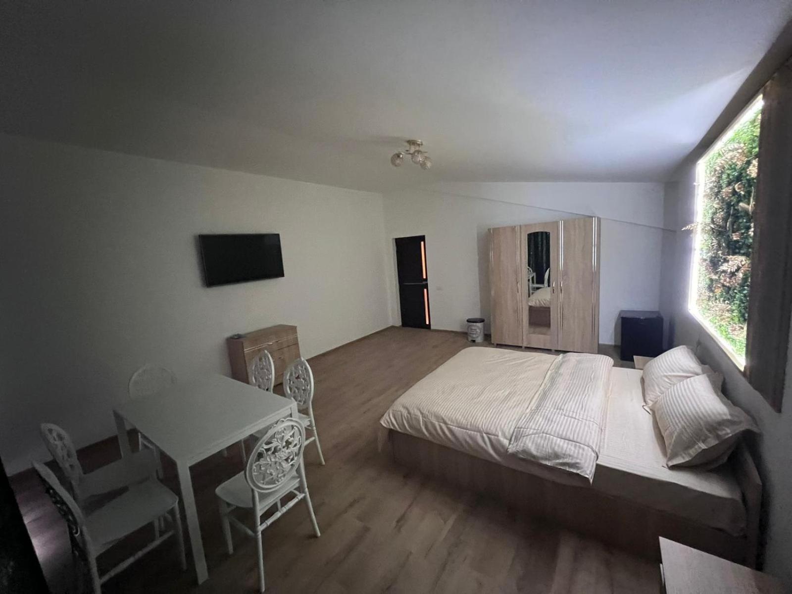 Casa Privata Airport Bucharest Therme Bucharest Balotesti Bagian luar foto
