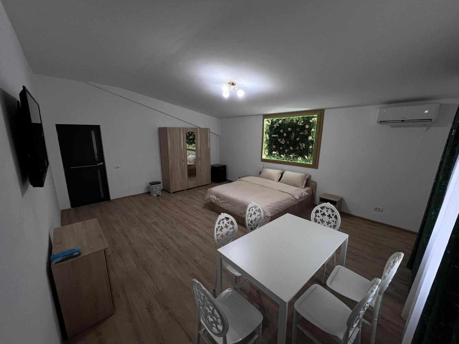 Casa Privata Airport Bucharest Therme Bucharest Balotesti Bagian luar foto