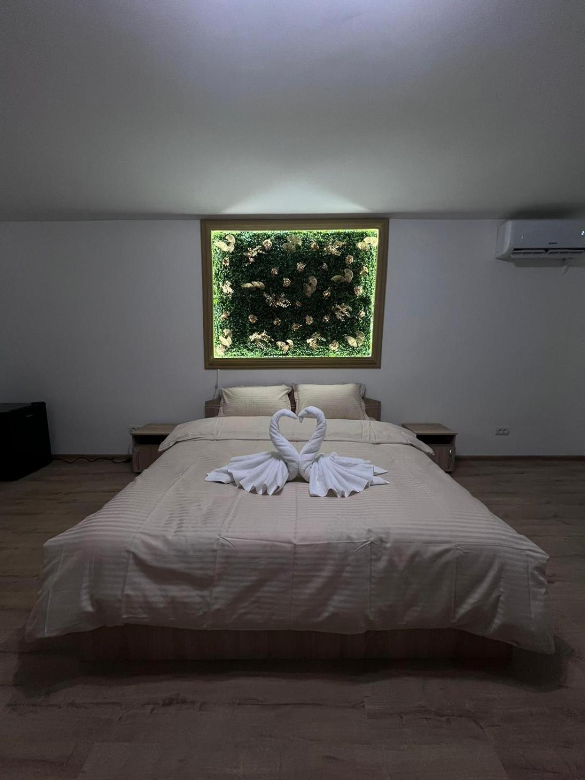 Casa Privata Airport Bucharest Therme Bucharest Balotesti Bagian luar foto